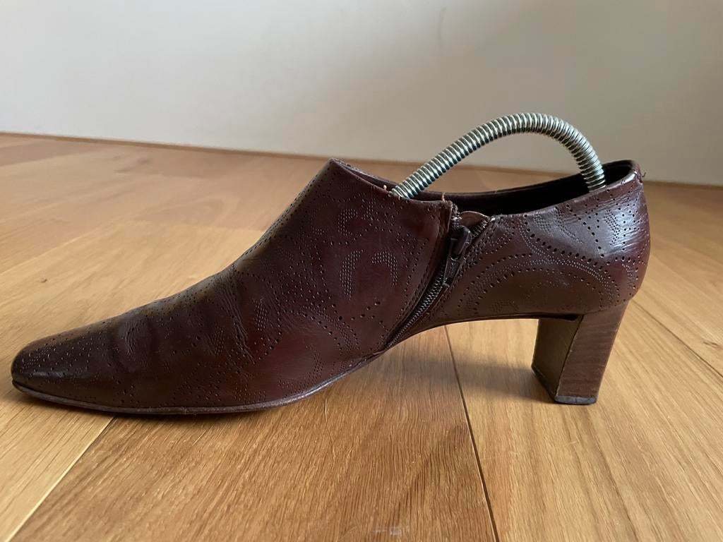 Goed zittende pumps Maripé in mooie staat mt 40, Bruin, Ophalen of Verzenden, Zo goed als nieuw, Schoenen met hoge hakken