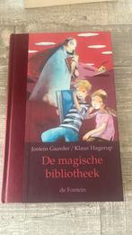 Jostein Gaarder - De magische bibliotheek, Ophalen of Verzenden, Zo goed als nieuw, Jostein Gaarder; K. Hagerup