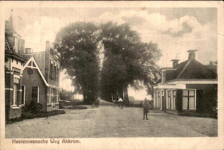 Akkrum - Heerenveensche Weg, Verzamelen, Ansichtkaarten | Nederland, Gelopen, Friesland, Voor 1920, Ophalen of Verzenden