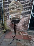 Mooie vogelkooi met poot, Ophalen