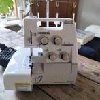 Toyota overlock naaimachine, Hobby en Vrije tijd, Naaimachines en Toebehoren, Ophalen of Verzenden, Zo goed als nieuw, Lockmachine