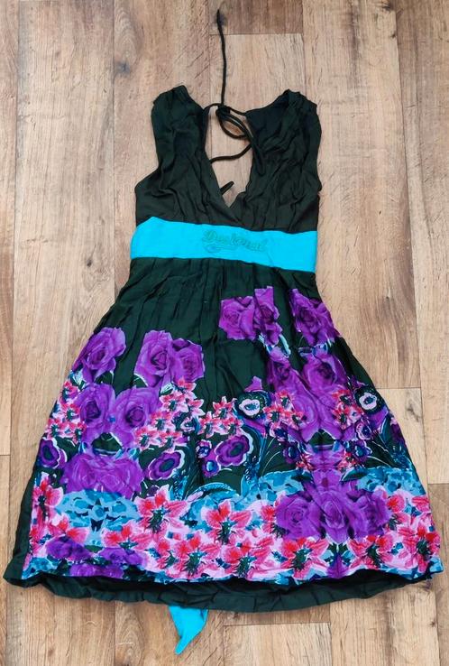 Donkergroene DESIGUAL jurk met paars roze bloemen, maat XS, Kleding | Dames, Jurken, Zo goed als nieuw, Maat 34 (XS) of kleiner