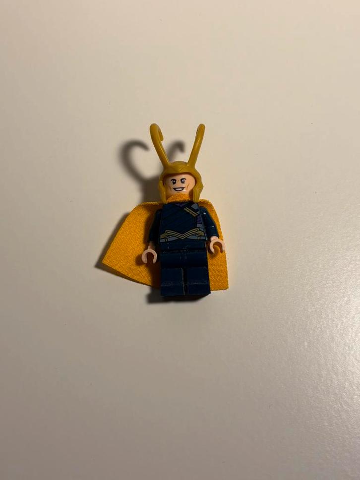 Lego superheroes (thor ragnarok) loki sh0411 minifguur, Kinderen en Baby's, Speelgoed | Duplo en Lego, Zo goed als nieuw, Ophalen of Verzenden