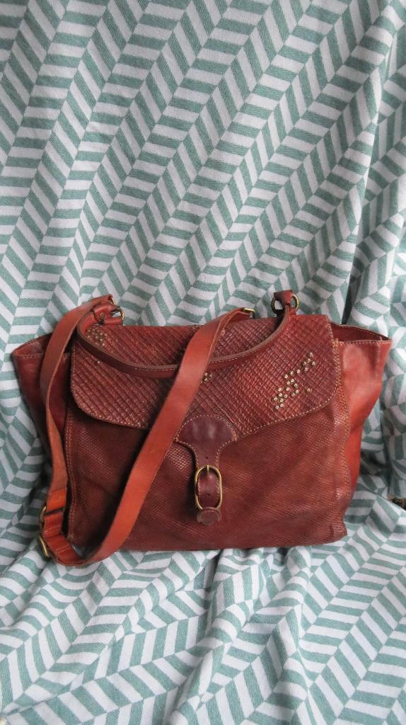 prachtige Campomaggi leren tas, ruim, zgan, kastanje bruin, Sieraden, Tassen en Uiterlijk, Tassen | Schoudertassen, Zo goed als nieuw