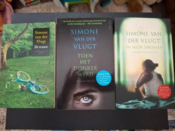 3 x Simone van der Vlugt beschikbaar voor biedingen
