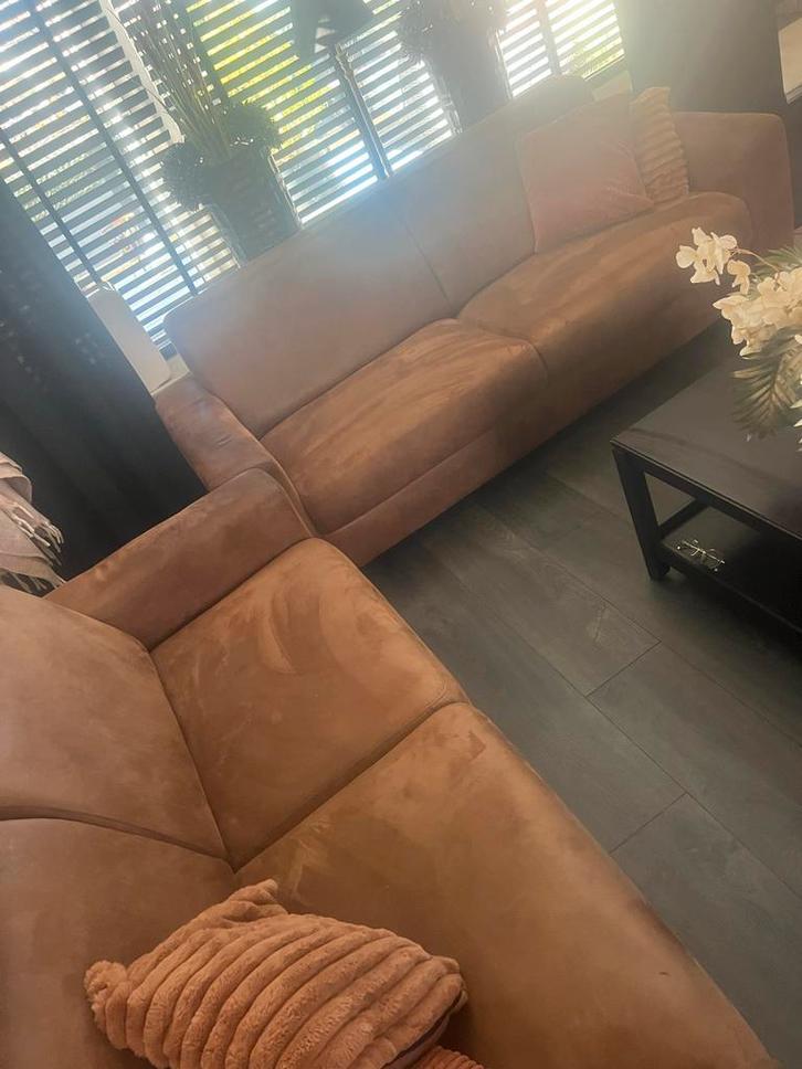 2 en 3 zits bank cognac kleur, Huis en Inrichting, Banken | Bankstellen, Gebruikt, Rechte bank, Vierpersoons of meer, 200 tot 250 cm