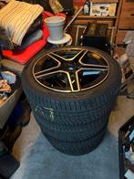 Mercedes A B CLA Klasse W177 C118 W247 18 inch zomerbanden, Ophalen, Zo goed als nieuw