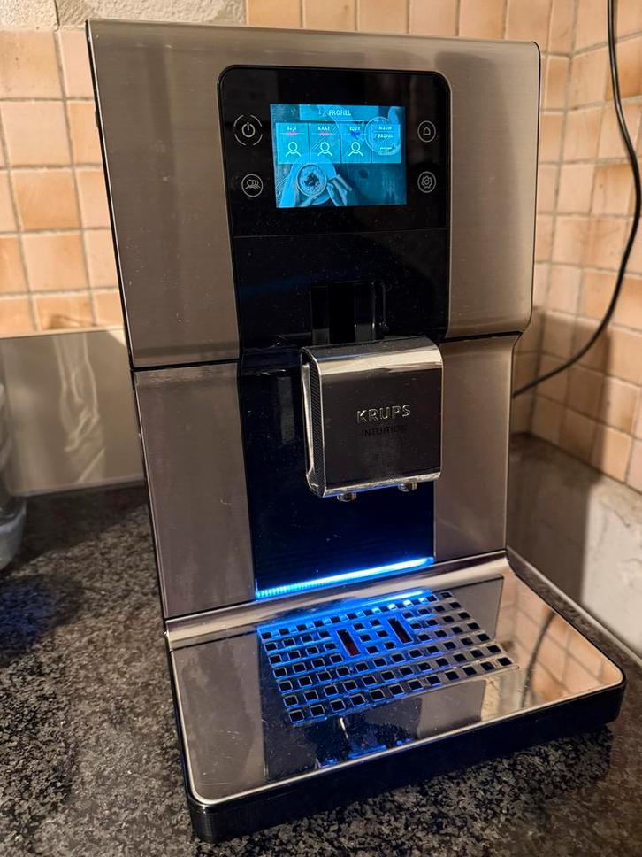 Krups Intuition Experience EA876D10 Espresso Volautomaat, Witgoed en Apparatuur, Koffiezetapparaten, Gebruikt, Koffiebonen, Espresso apparaat