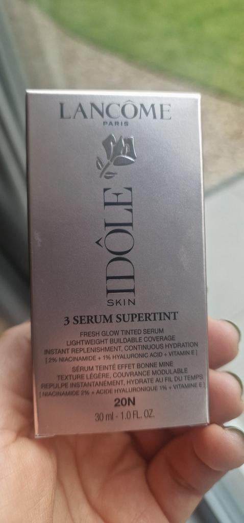 Lancome Idôle 3 serum supertint - Nieuw!, Gehele gezicht, Beige, Nieuw, Ophalen of Verzenden