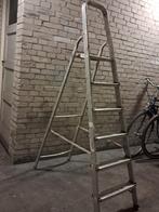 Te koop,Almunium Trap/ladder inklapbaar., Doe-het-zelf en Verbouw, Ladders en Trappen, Ophalen, Zo goed als nieuw, Minder dan 2 meter