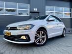 Volkswagen Polo 1.0 TSI Highline Business R *R LINE*CARPLAY*, Stof, Gebruikt, 95 pk, Wit