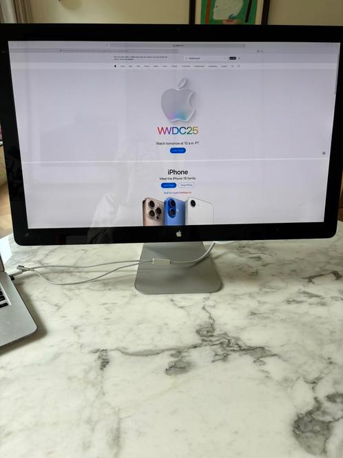 Apple 27-inch Thunderbolt display, Computers en Software, Monitoren, Refurbished, 60 Hz of minder, USB-C, Ingebouwde camera, Kantelbaar