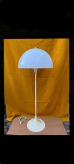 Panthella vloerlamp van verner panton voor louis poulsen, Huis en Inrichting, Lampen | Vloerlampen, Gebruikt, C, B, A