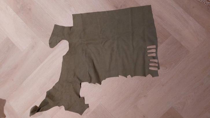 Diverse stukken leer voor creatieve projecten, Hobby en Vrije tijd, Stoffen en Lappen, Zo goed als nieuw, Leer of Kunstleer, 30 tot 120 cm