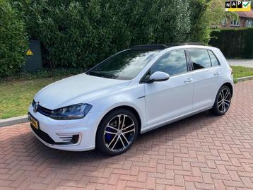 Volkswagen Golf 1.4 TSI GTE echt alle opties leer panorama d beschikbaar voor biedingen