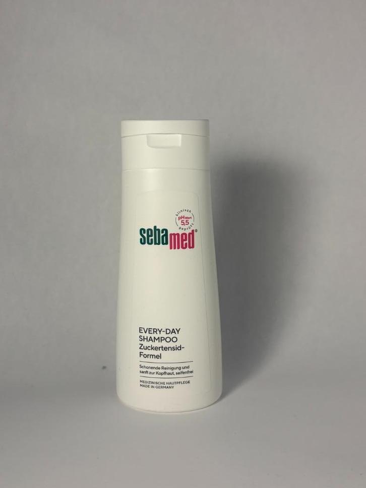 Sebamed Shampoo (200ml), Sieraden, Tassen en Uiterlijk, Uiterlijk | Haarverzorging, Nieuw, Shampoo of Conditioner, Ophalen of Verzenden