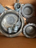 Doos met tinnen voorwerpen ., Antiek en Kunst, Antiek | Tin, Ophalen