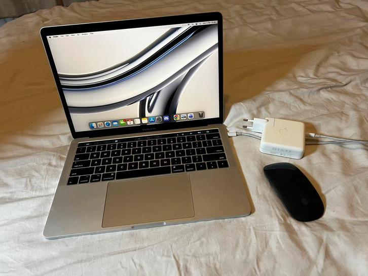 MacBook Pro 13-inch 2017 Intel Core i5, 16GB RAM & 256GB SSD, Computers en Software, Apple Macbooks, Zo goed als nieuw, MacBook Pro