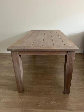 Goossens houten eettafel 160 cm beschikbaar voor biedingen