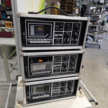 3x ouderwetse cassettedeck in flightcase voor de liefhebber beschikbaar voor biedingen