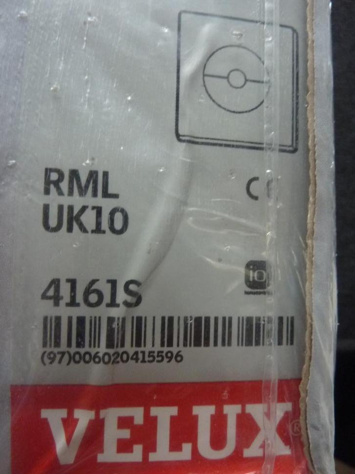 Nieuw Velux elektrisch licht doorlatend gordijn / RML UK10, Huis en Inrichting, Stoffering | Gordijnen en Lamellen, Nieuw, 100 tot 150 cm
