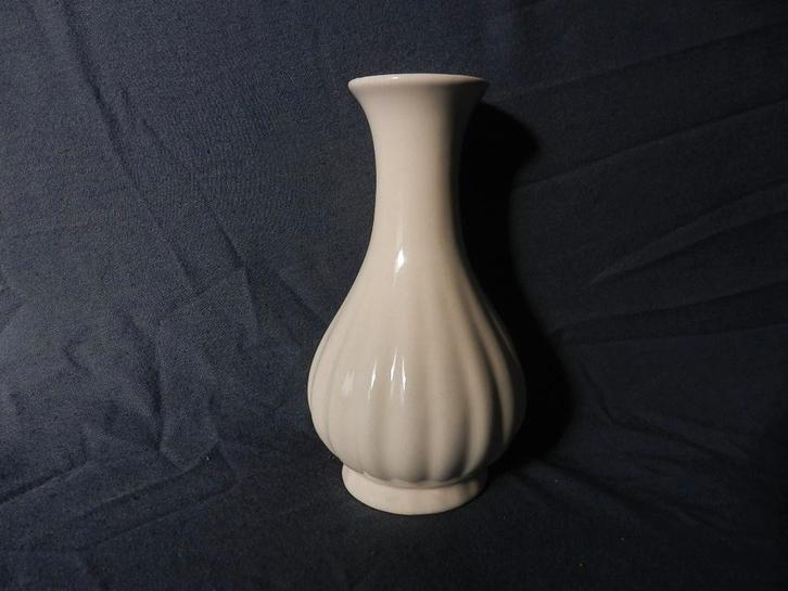 Gouda plateel vaas Royal Delft Wit Zuid Holland h. 15,7 cm, Antiek en Kunst, Antiek | Keramiek en Aardewerk, Ophalen of Verzenden