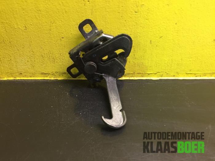 Slotmechaniek Motorkap van een Fiat Punto, Auto-onderdelen, Carrosserie en Plaatwerk, Fiat, Gebruikt, 6 maanden garantie, 12 maanden garantie