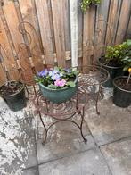 Roestig gietijzeren tuinset izgs 2 stoeltjes met tafeltje, Tuin en Terras, Tuinsets en Loungesets, Overige materialen, Tuinset