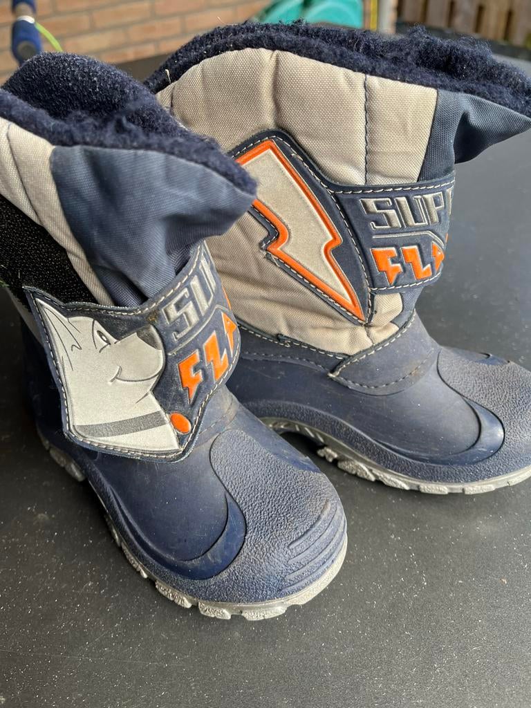 Snowboots maat 28, Kinderen en Baby's, Kinderkleding | Schoenen en Sokken, Ophalen, Jongen of Meisje, Laarzen