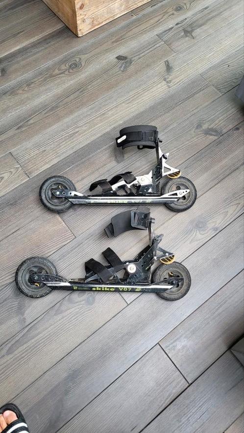 Skikes VO7  3 paar., Sport en Fitness, Skeelers, Gebruikt, Inline skates 4 wielen, Overige merken, Ophalen