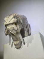 Olifant steen Dordogne (3x3.5cm), Ophalen of Verzenden, Mineraal