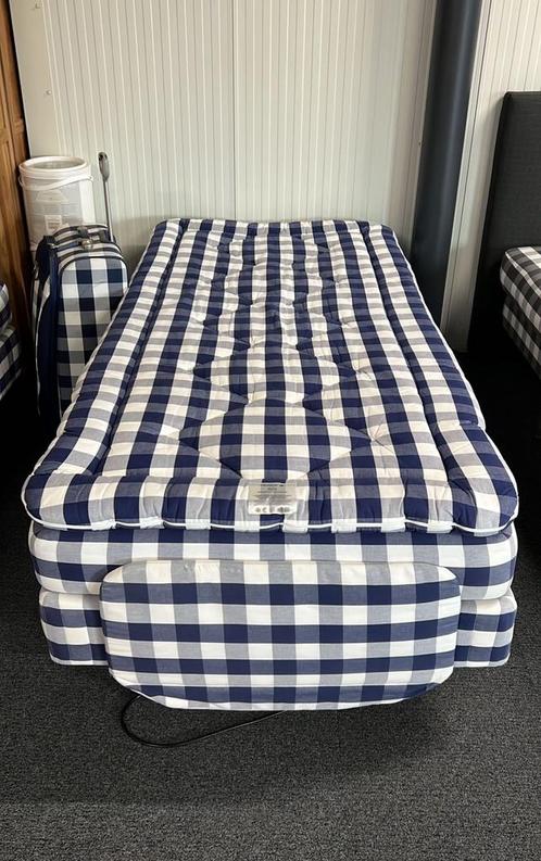 Hästens adjustable 105x210 elektrisch verstelbaar, Huis en Inrichting, Slaapkamer | Bedden, Zo goed als nieuw, Tweepersoons, 200 cm