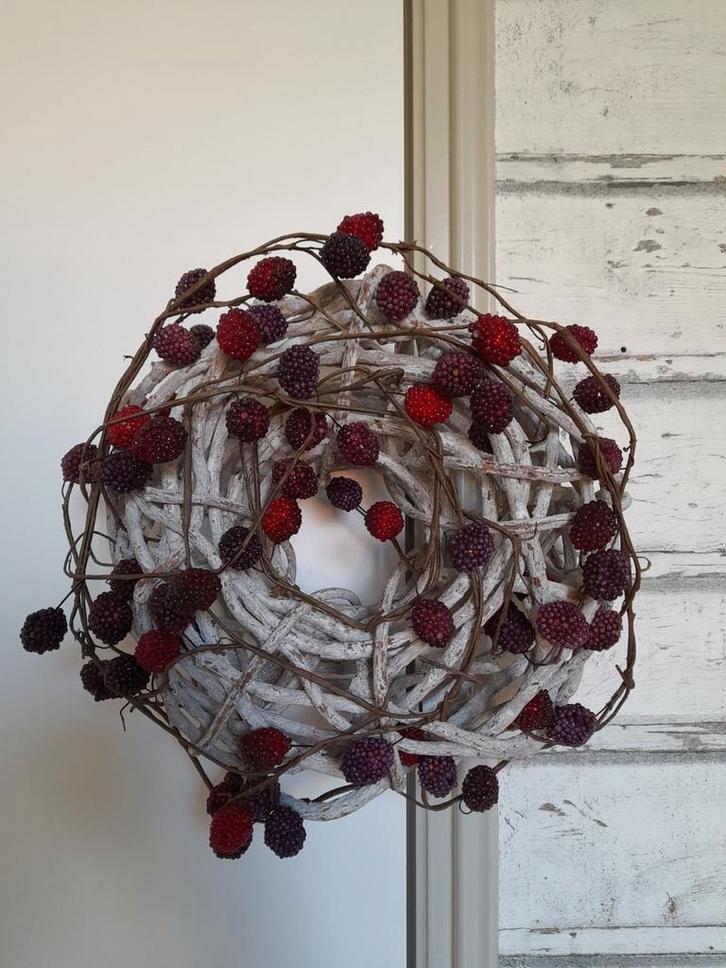 Krans met kunstbramen, Huis en Inrichting, Woonaccessoires | Kransen, Verzenden