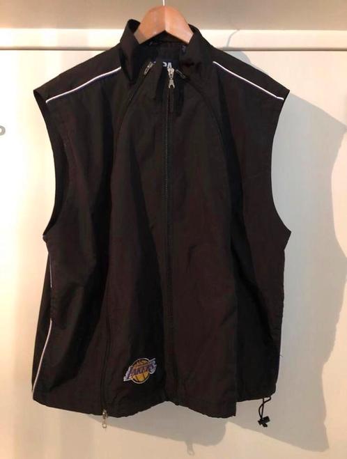 NBA Lakers bodywarmer vest zwart paars ritsen maat L, Sport en Fitness, Basketbal, Kleding, Verzenden