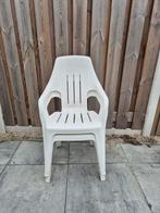 Witte plastic tuinstoelen - Gratis af te halen!, Ophalen, Gebruikt, Plastic