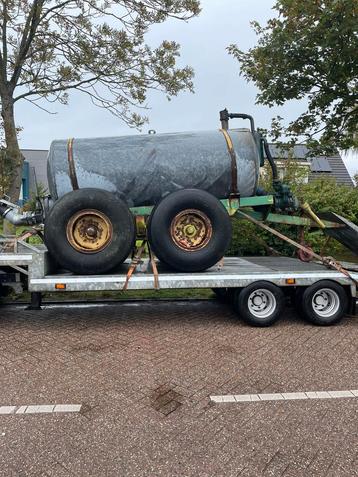 Waterwagen/mestwagen 6000 liter beschikbaar voor biedingen