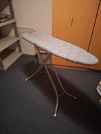 Strijkplank- Gebruikt, Witgoed en Apparatuur, Strijkijzers en Strijkplanken, Ophalen, Gebruikt, Strijkijzer met snoer