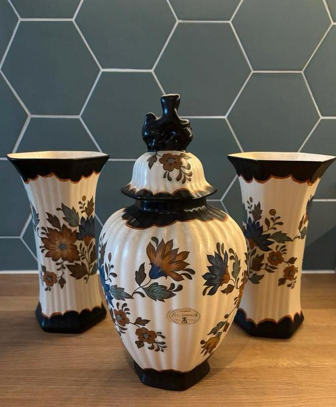 Flora Gouda vazen set, Antiek en Kunst, Antiek | Keramiek en Aardewerk, Ophalen of Verzenden