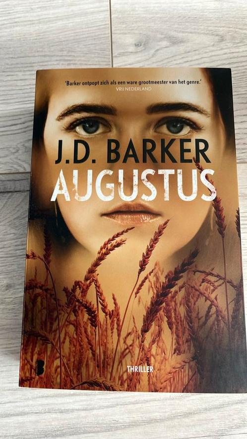 J.D. Barker - Augustus, Boeken, Thrillers, Zo goed als nieuw, Nederland, Ophalen