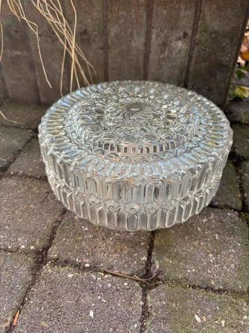 Vintage Massive ronde glazen plafondlamp structuurglas Ø20cm beschikbaar voor biedingen