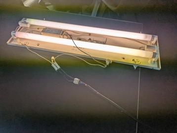 TL- lichtbak 2x18w beschikbaar voor biedingen