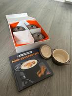 Le creuset mini stoofpanset incl kookboek, Huis en Inrichting, Keuken | Potten en Pannen, Ophalen, Nieuw, Rvs, Koekenpan of Braadpan
