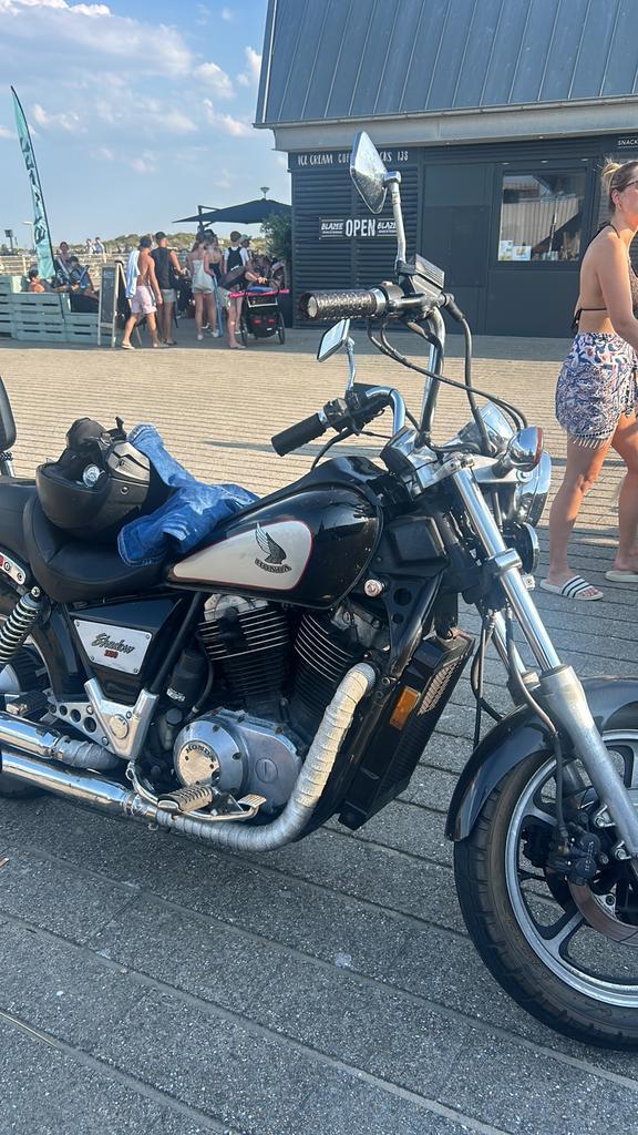Honda shadow vt 1100, Motoren, Motoren | Honda, Particulier, Chopper, 2 cilinders, Cardan-aandrijving, Sportuitlaat, Ophalen
