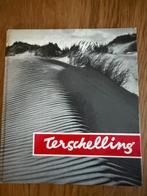 Terschelling - Oud fotoboekje  70er jaren met kaart, Ophalen of Verzenden, 20e eeuw of later, Gelezen