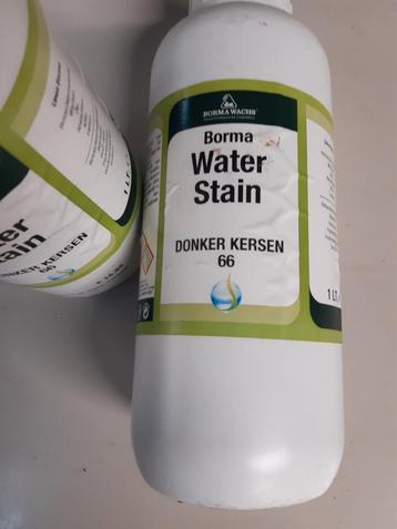 Flacons Borma waterstain, donker kersen en donker mahonie beschikbaar voor biedingen