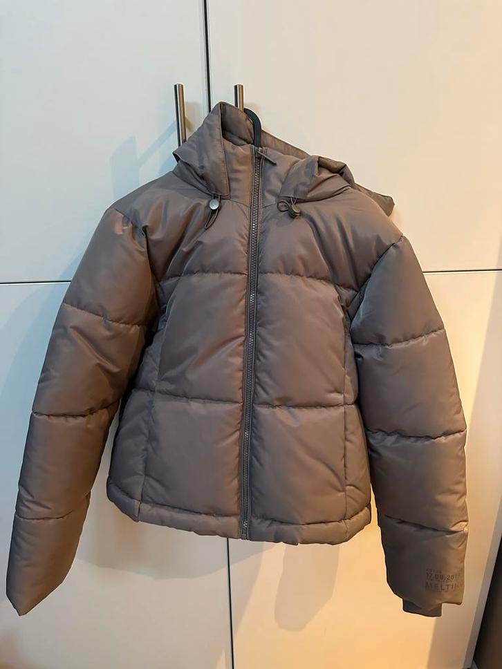 Melting Stockholm Pufferjas XS, Kleding | Dames, Jassen | Winter, Nieuw, Maat 34 (XS) of kleiner, Grijs, Ophalen of Verzenden