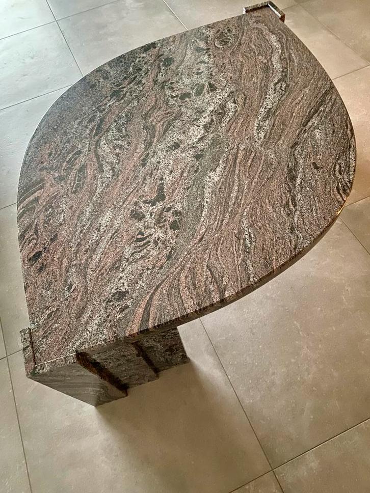 Natuursteen Salontafel “Tear-Drop” Designer Roche Bobois, Huis en Inrichting, Tafels | Salontafels, Zo goed als nieuw, Minder dan 50 cm