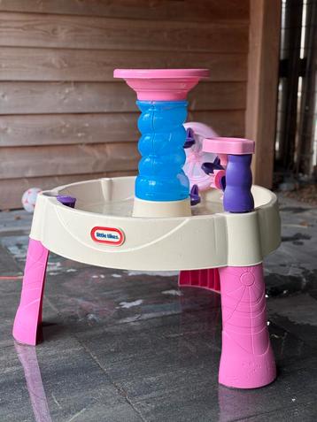 Little tikes watertafel beschikbaar voor biedingen