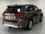 Mitsubishi Outlander 2.4 PHEV Intense+ AFNEEMBARE TREKHAAK |, Auto's, Mitsubishi, 4 cilinders, Vierwielaandrijving, Hybride Elektrisch/Benzine