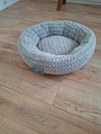 Nieuw kattenmandje, Ophalen, Nieuw